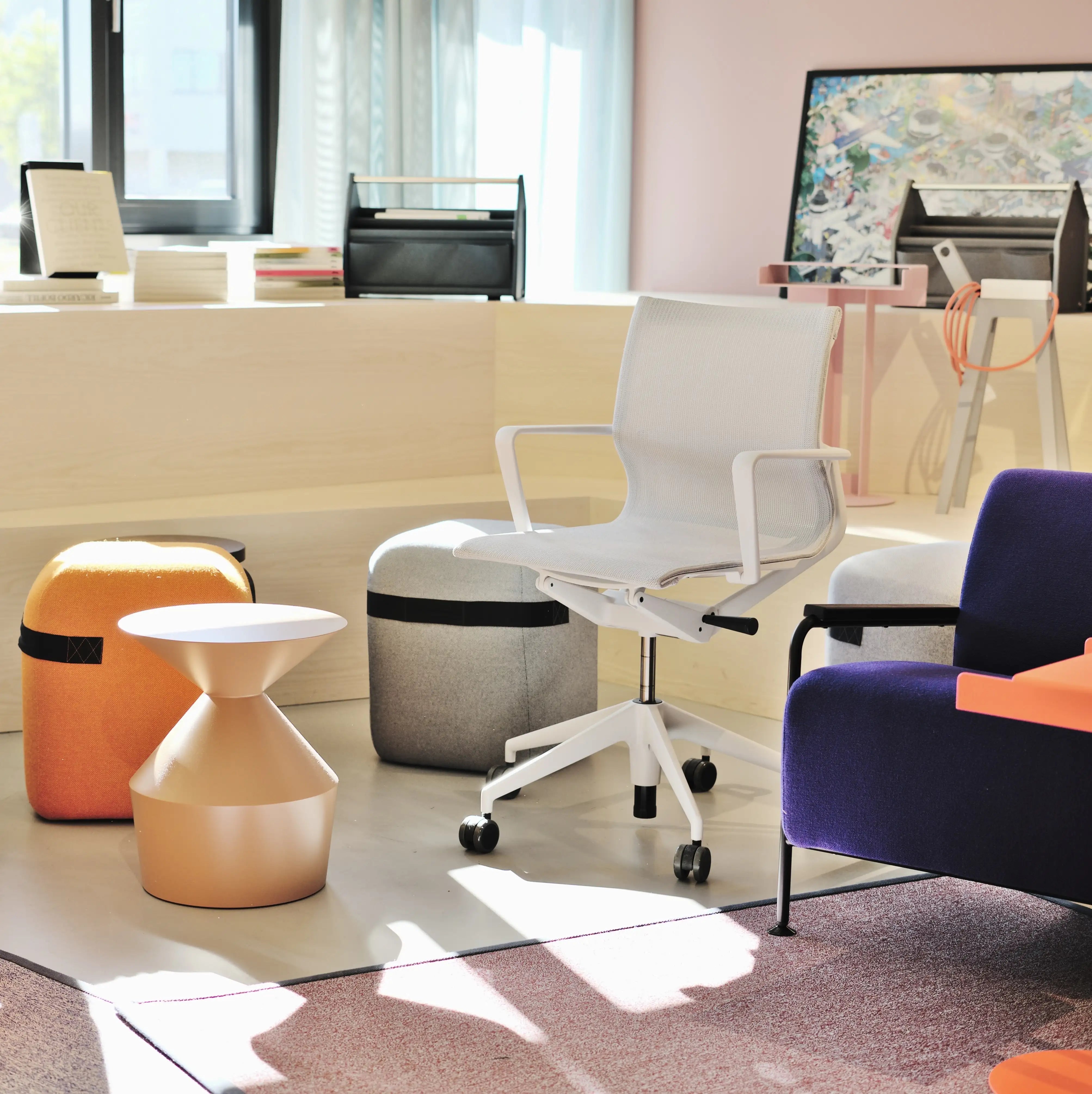 Vitra Physix in weiß in workstatt Office