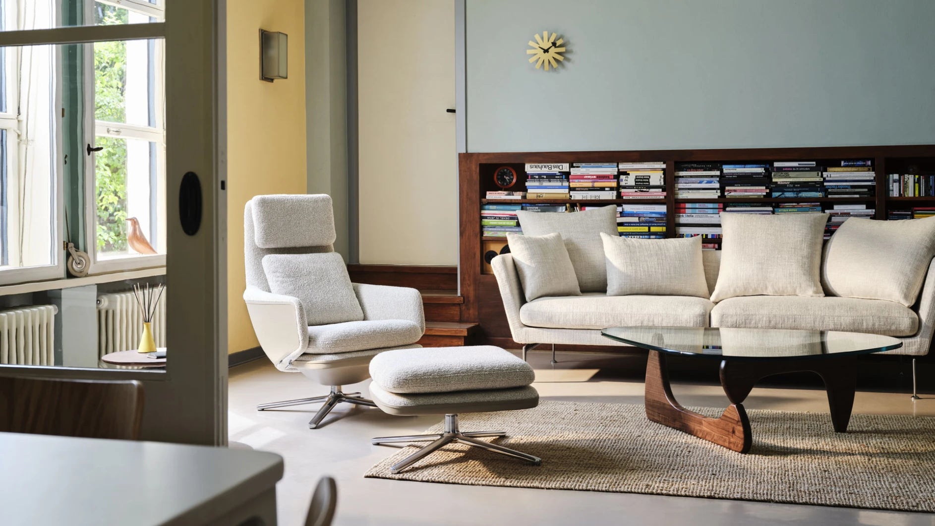 Vitra Lounge mit Ottoman Chair