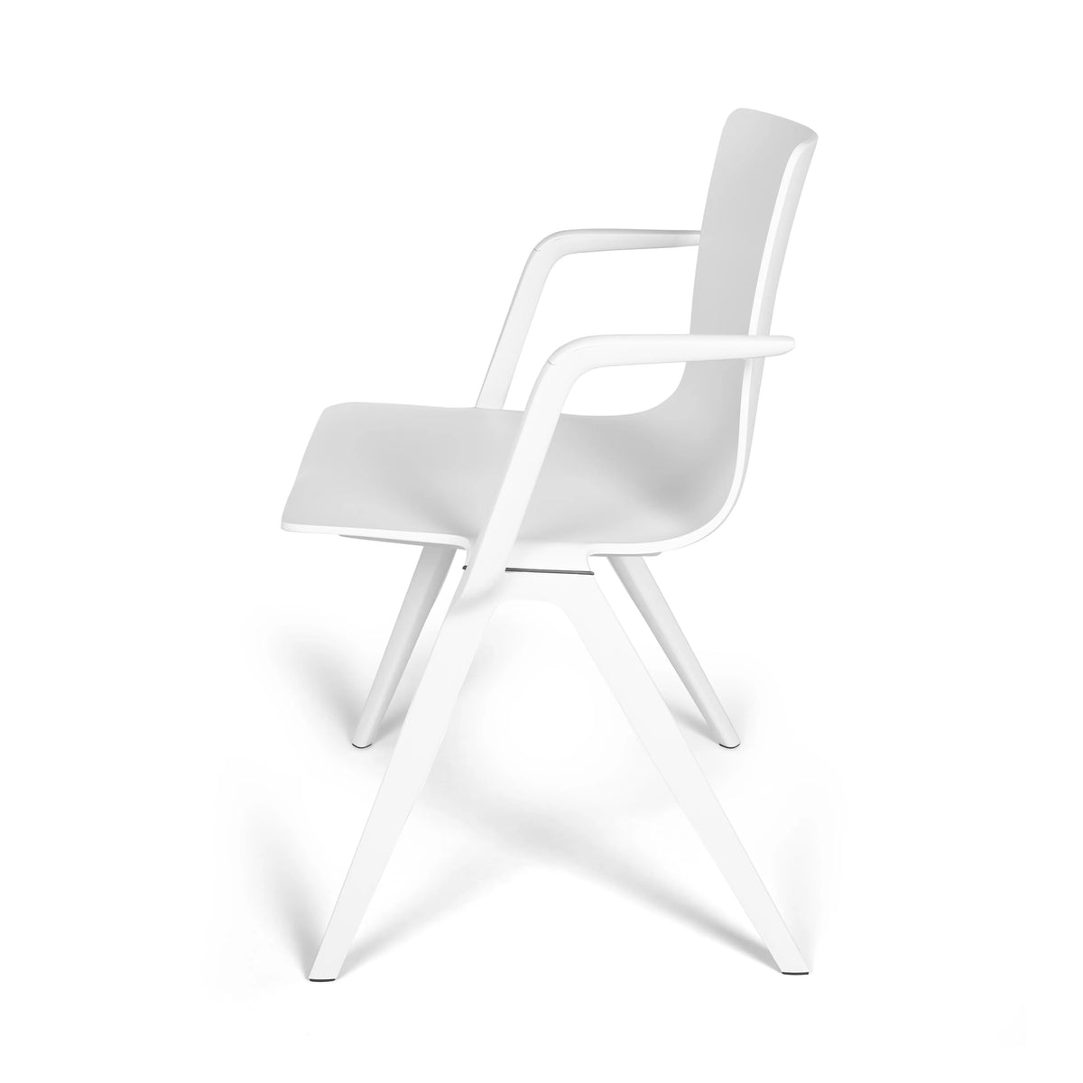 Brunner A-Chair von rechts