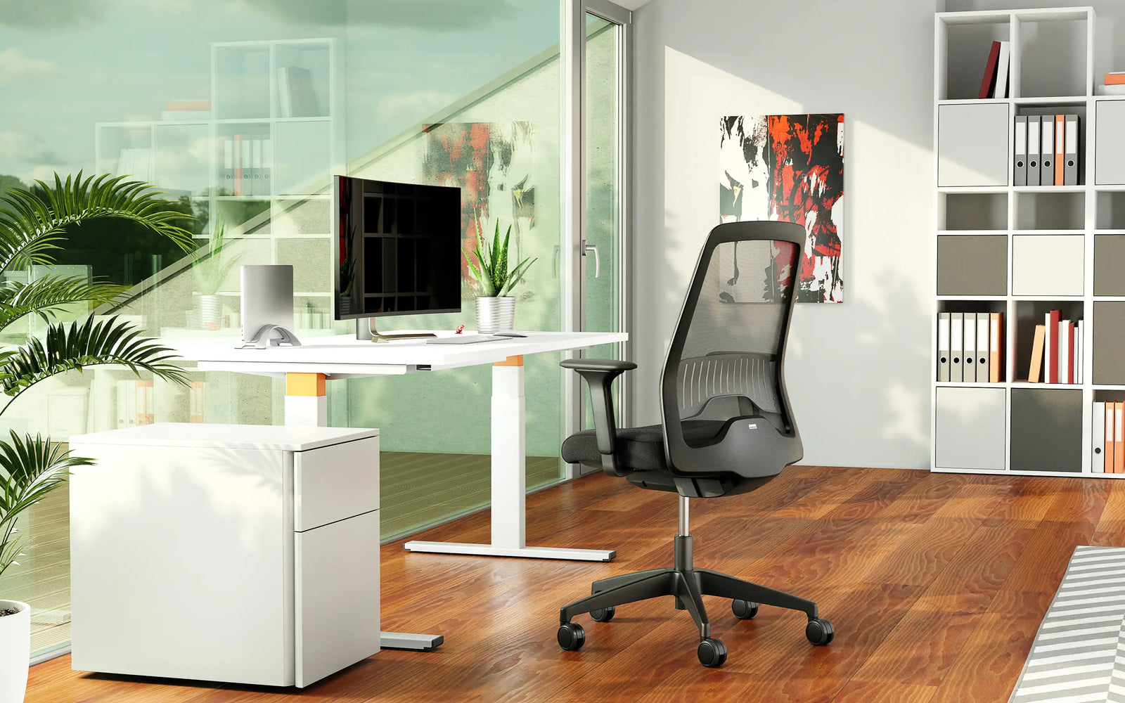 Interstuhl Everyis1 Bürostuhl vor Fensterfront