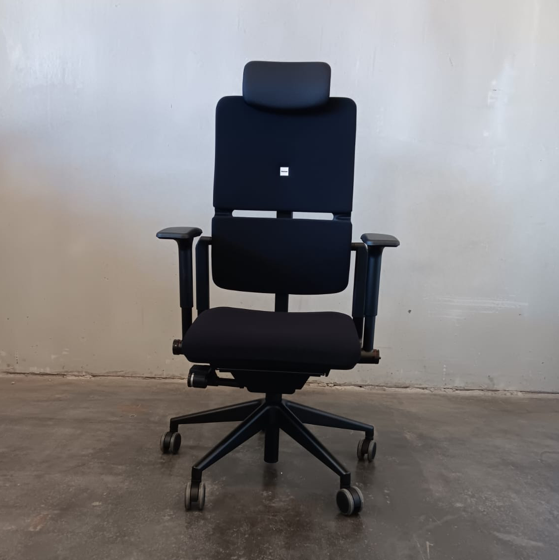 Steelcase Pleae Black Edition mit Kopfstütze - Ausstellungsstuhl