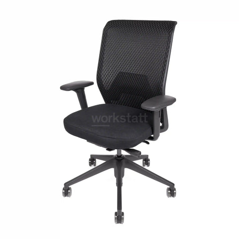 Vitra ID-Mesh mit Kvadrat Stoff von vorne rechts | Mesh