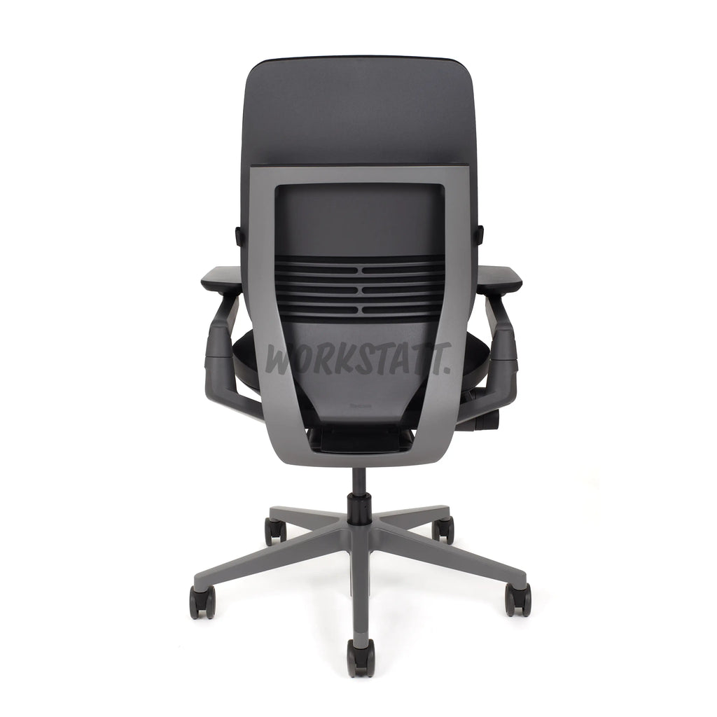 Steelcase Gesture in Grau von hinten