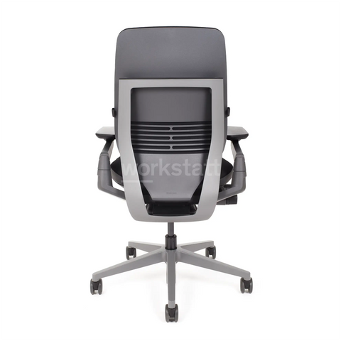 Steelcase Gesture in Grau von hinten | ohne Kopfstütze
