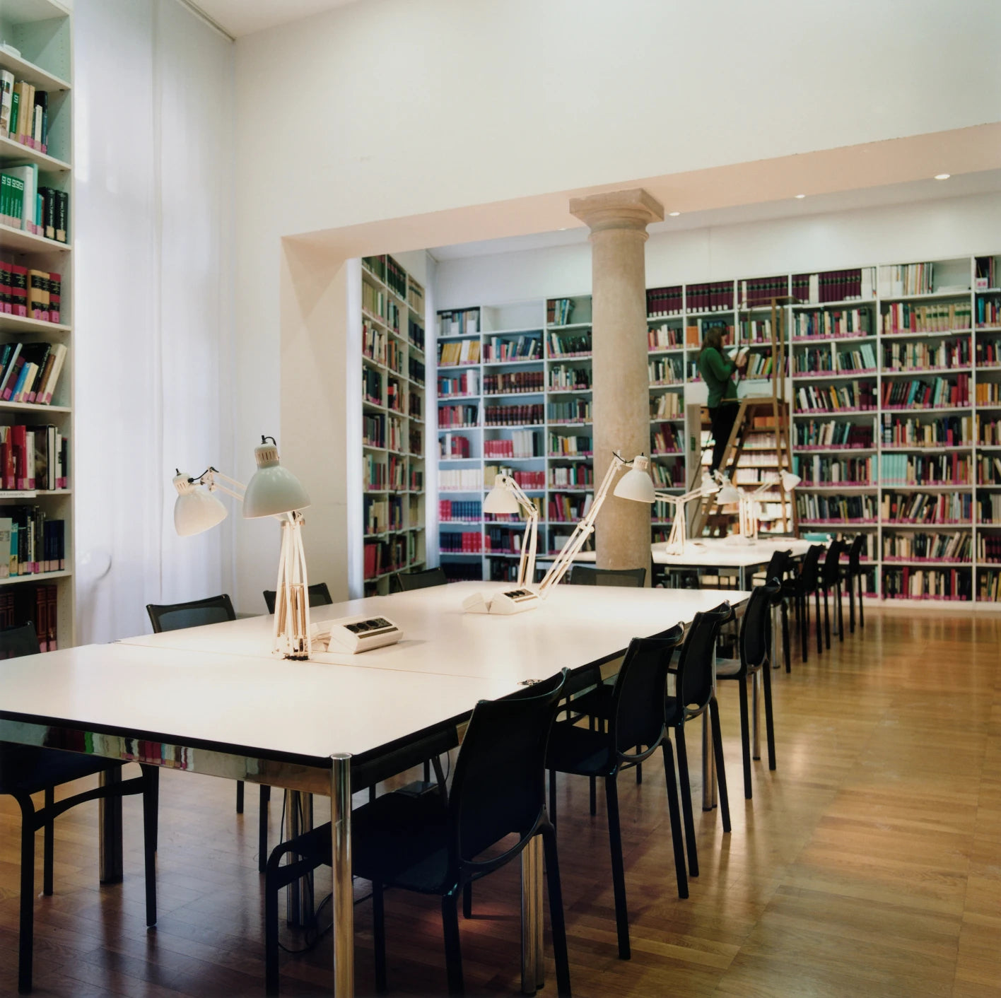 USM Haller Bibliothek
