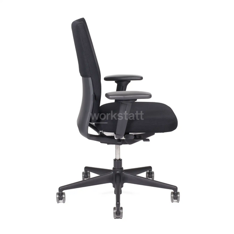 Vitra ID Soft Bürostuhl Black Edition von links