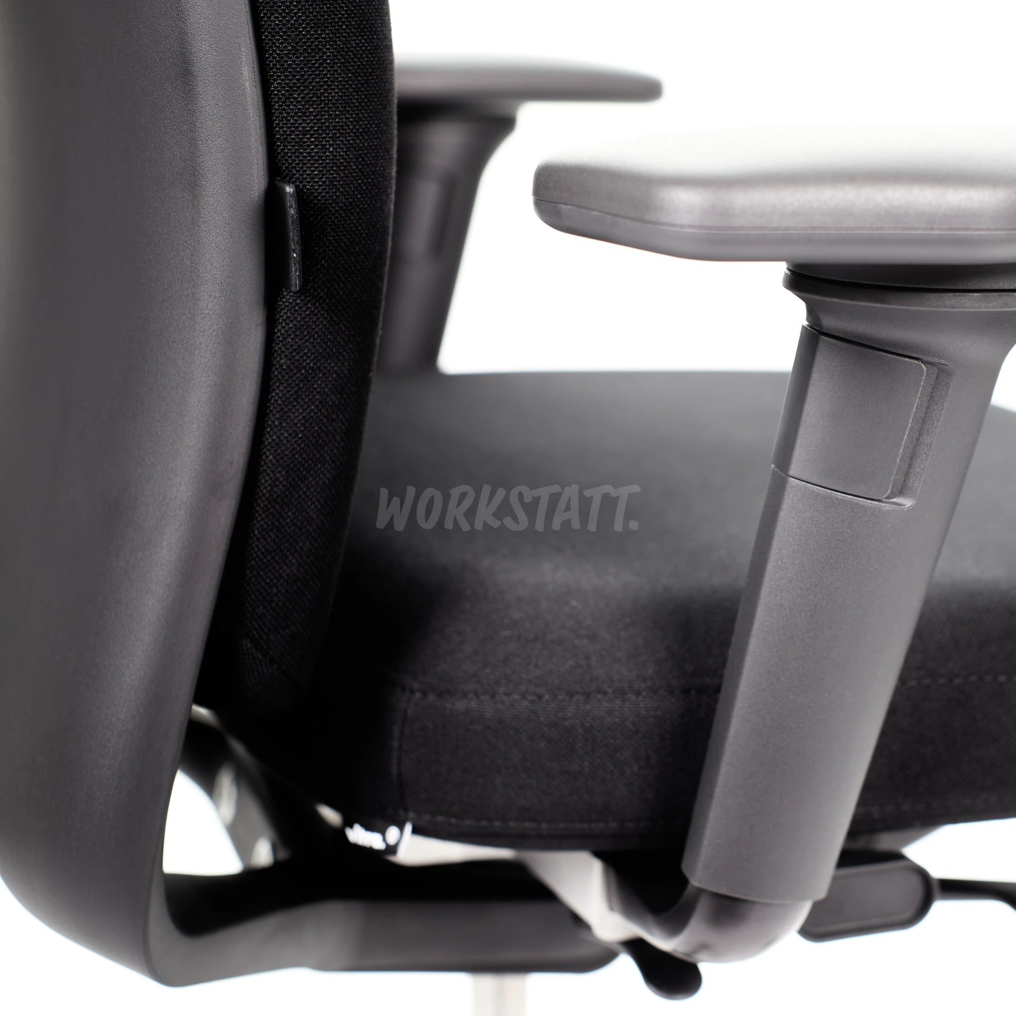 Vitra ID soft Bürostuhl mit Armlehnen bei Workstatt