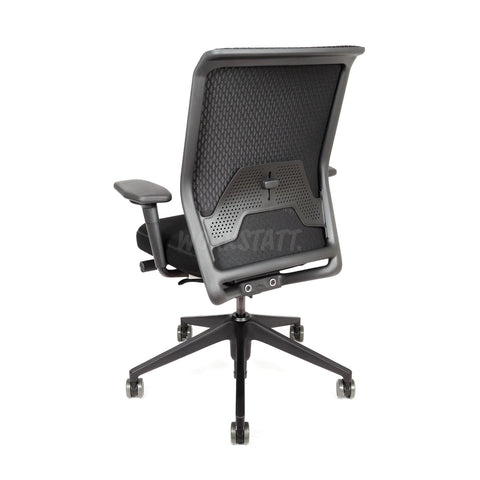 Vitra ID Soft Mesh Bürostuhl von hinten rechts