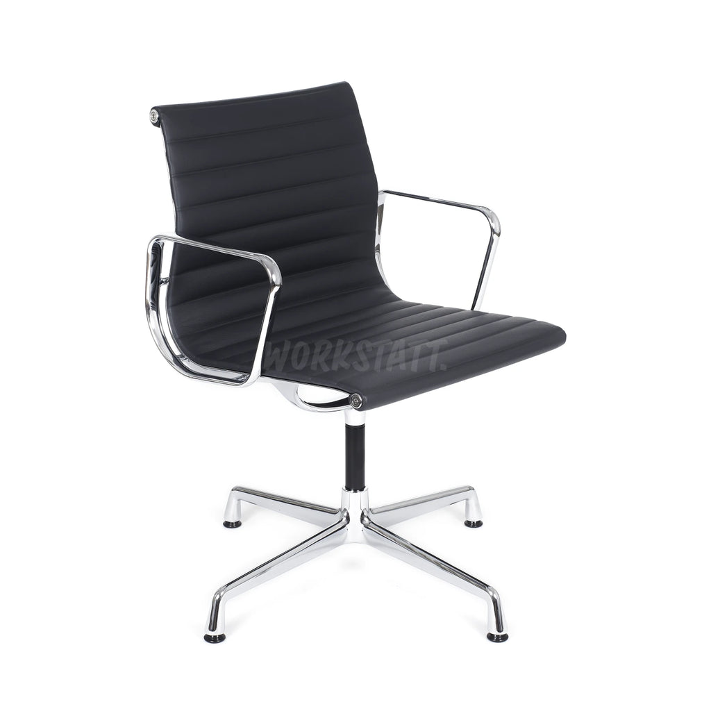 Vitra Ea104 Alu-Chair von vorne links