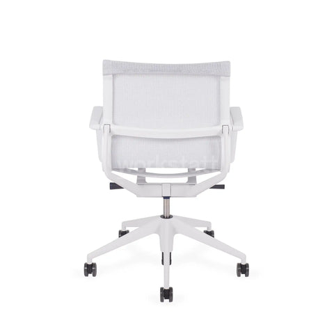 Vitra Physix Büorstuhl in Weiß von hinten  | Gestell soft-grau / TrioKnit silber